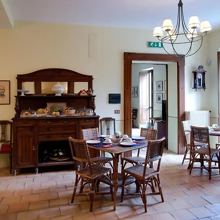 Konukevi Torre Camigliati Dimora Storica Camigliatello Silano