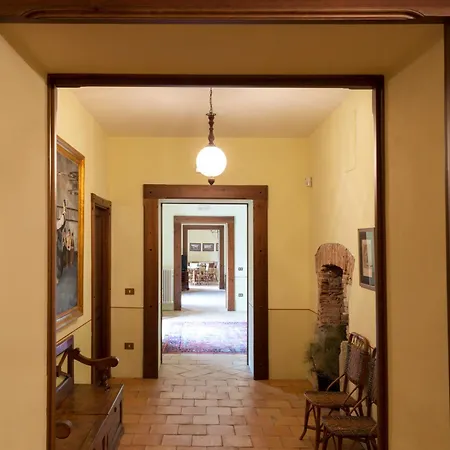 Konukevi Torre Camigliati Dimora Storica 3*